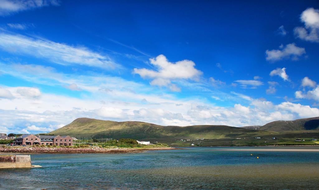 Ostan Oilean Acla Hotel Achill Sound Exterior photo