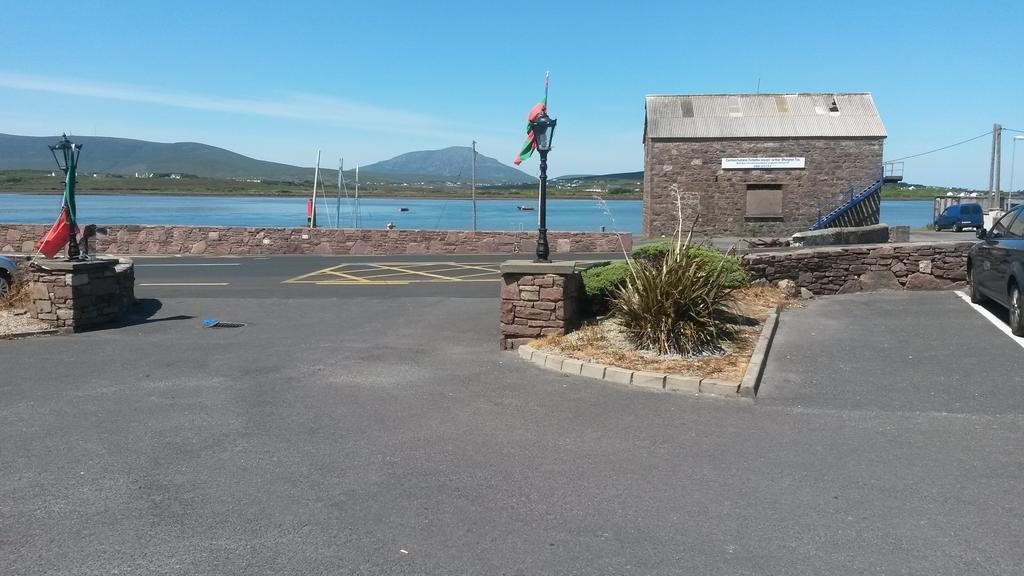 Ostan Oilean Acla Hotel Achill Sound Exterior photo