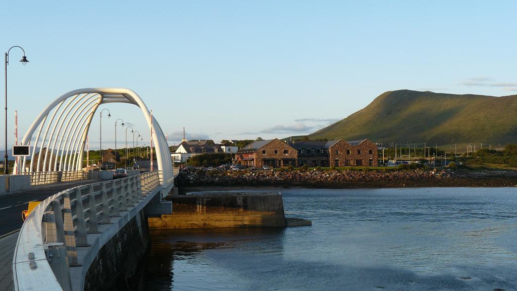 Ostan Oilean Acla Hotel Achill Sound Room photo